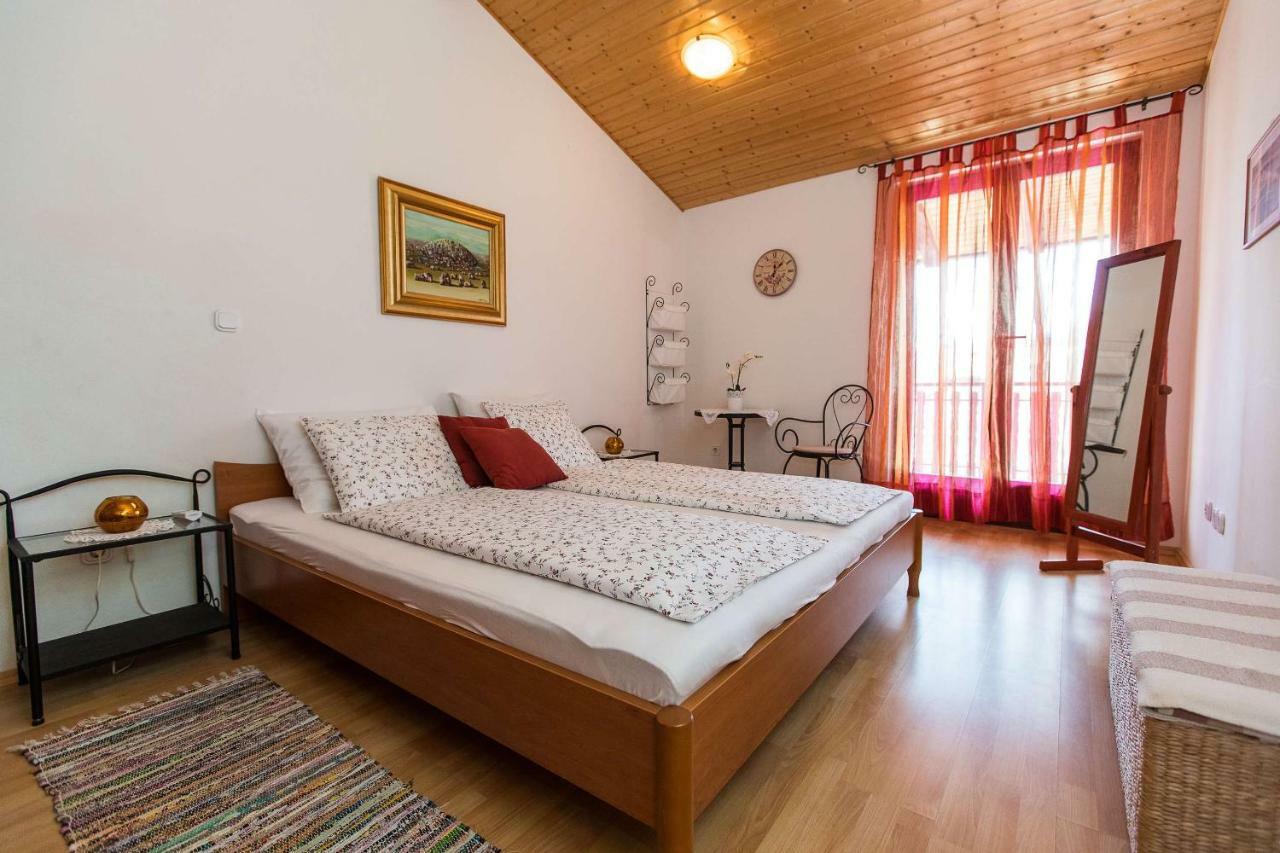 Apartments Faro & Mondo Crikvenica Exterior photo