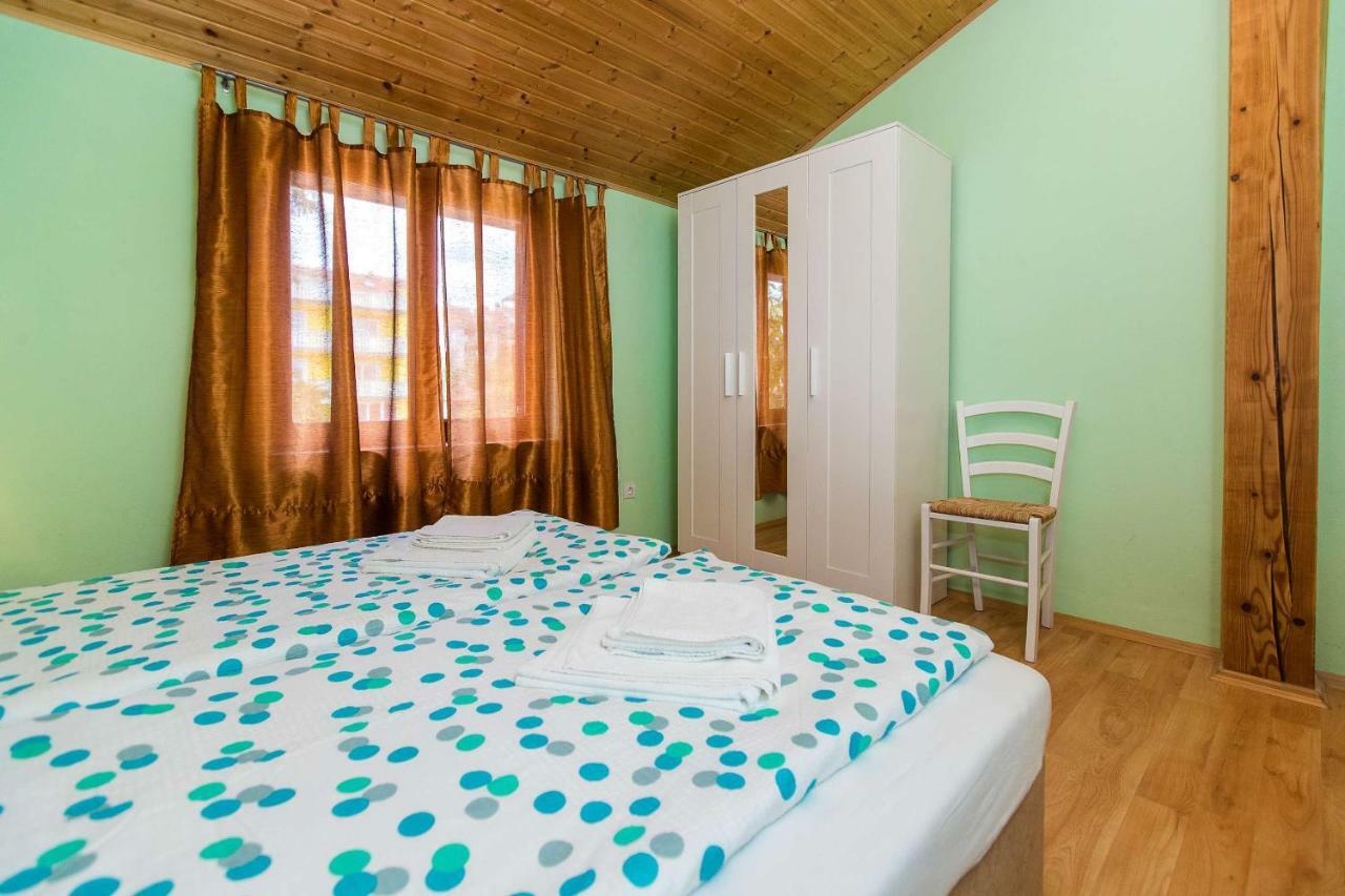 Apartments Faro & Mondo Crikvenica Exterior photo